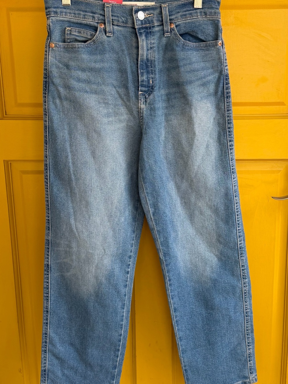 NWT Levi's Light Blue Straight-Leg Womens Jeans Size 2